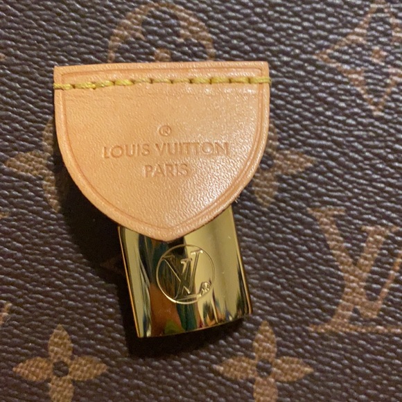 Louis Vuitton Rivoli Crossbody - Picture 5 of 14